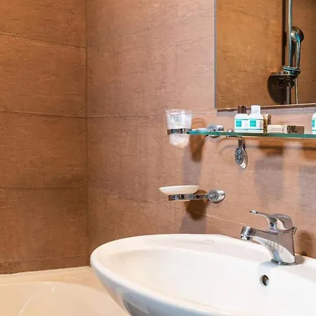 리조트 Plana & 4*
